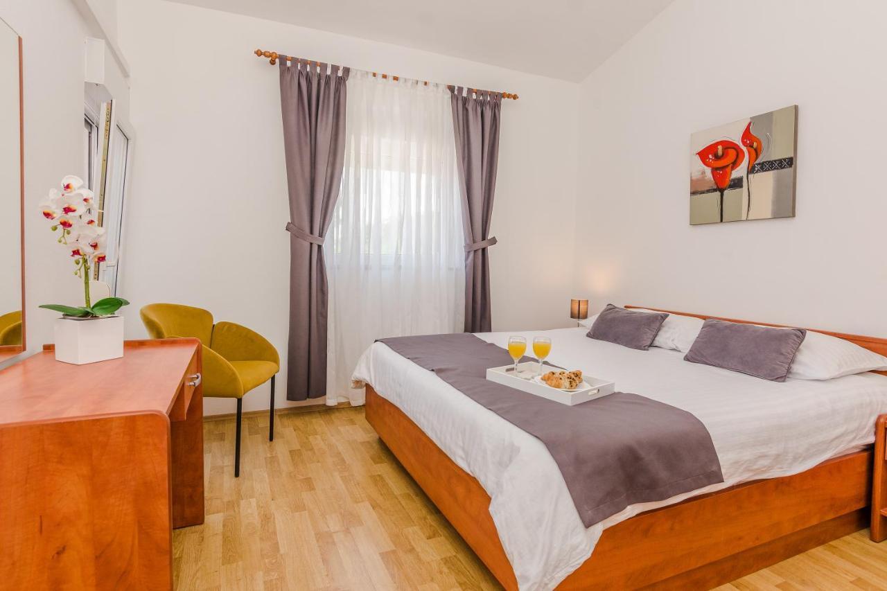 Apartments Marija Starigrad Exterior photo